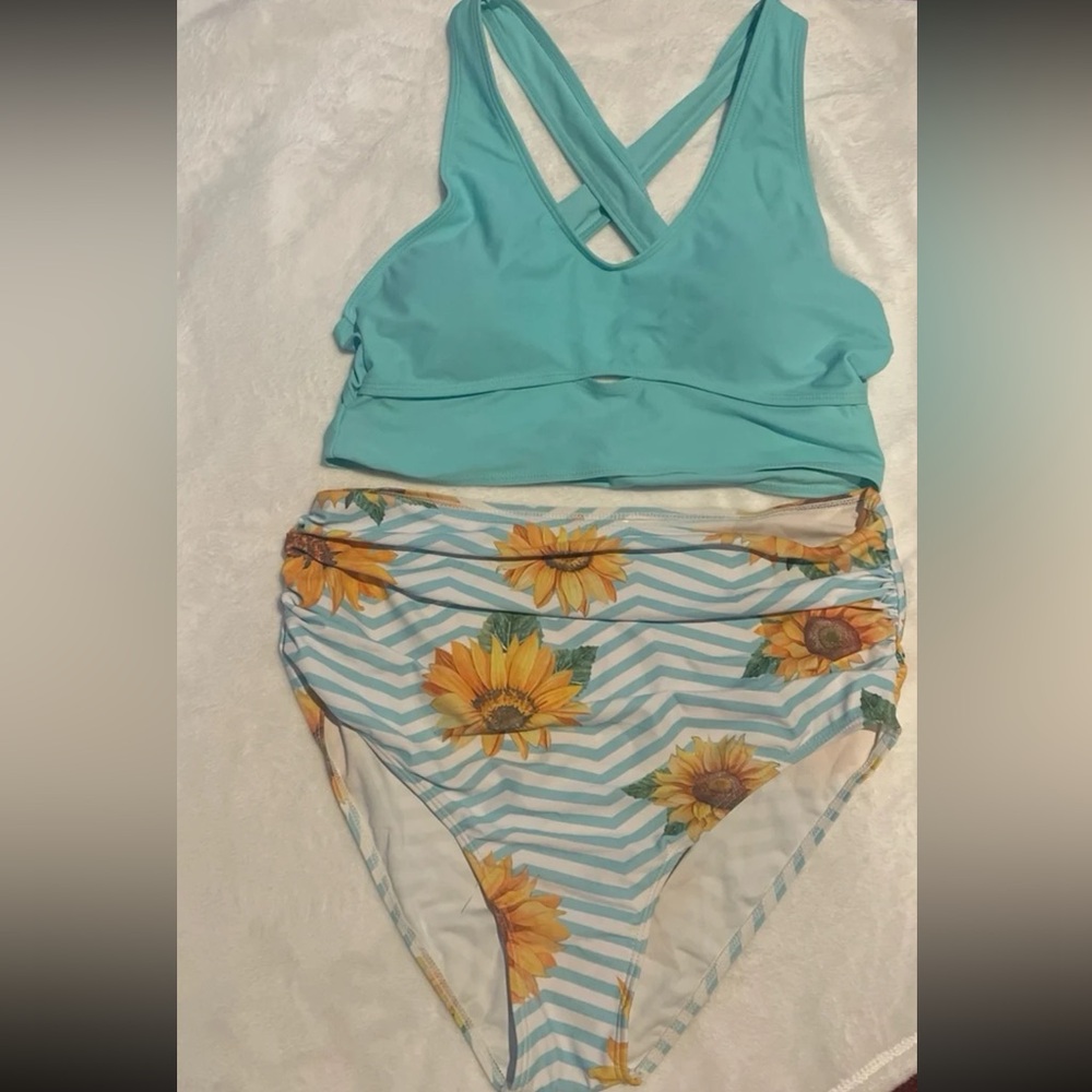 Turquoise and Sunflower Bikini Set‎
